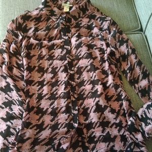 Buttoned shirt